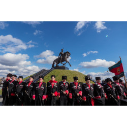 На Ставрополье открыли памятник атаману Платову