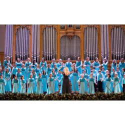 «Весна» в Большом зале Московской консерватории «Весна» в Большом зале Московской консерватории