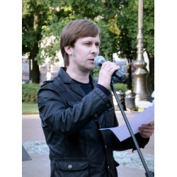 Илья Матвеев: «Я будто всё время догоняю свои стихи»